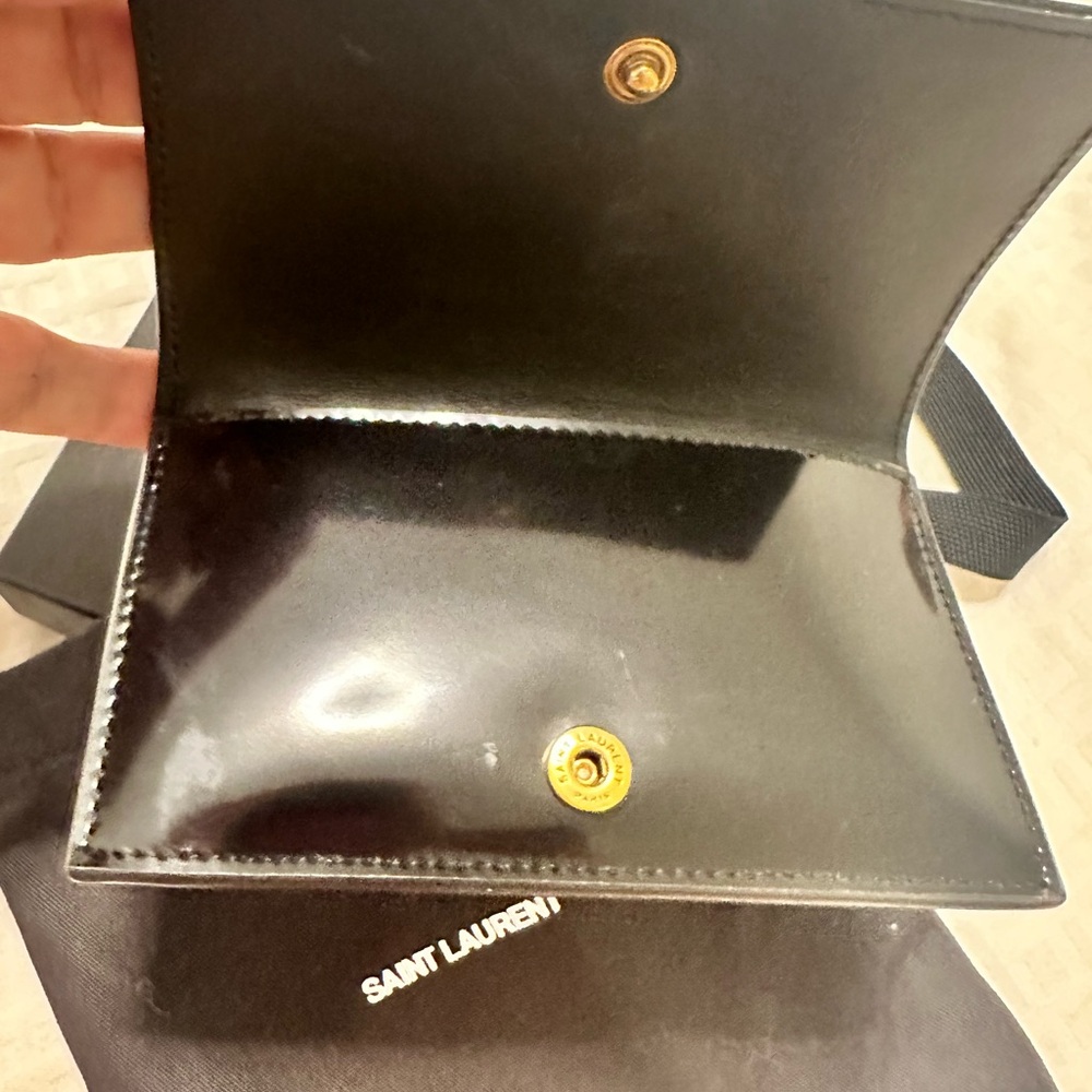 Yves Saint Laurent Black and Cream Key Card Holder On SALE 🛑 - Picture 4 of 12